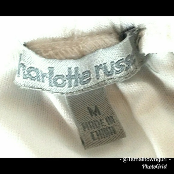 Boho white embroidery bottom shorts M NWT - Picture 3 of 4